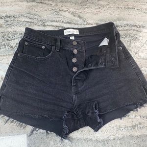Black Abercrombie & Fitch High Rise Mom Short Curve Love